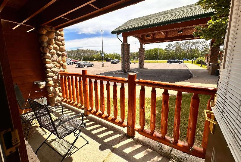 Shell Lake Lodge A Travelodge By Wyndham image