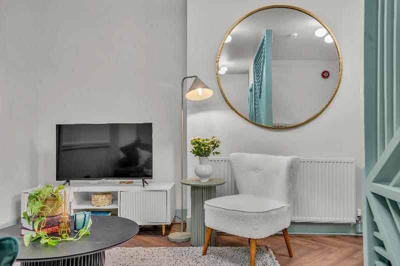 Modern Kensington Apartments image