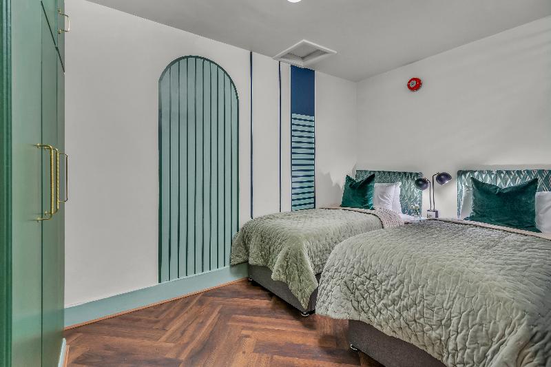 Modern Kensington Apartments image