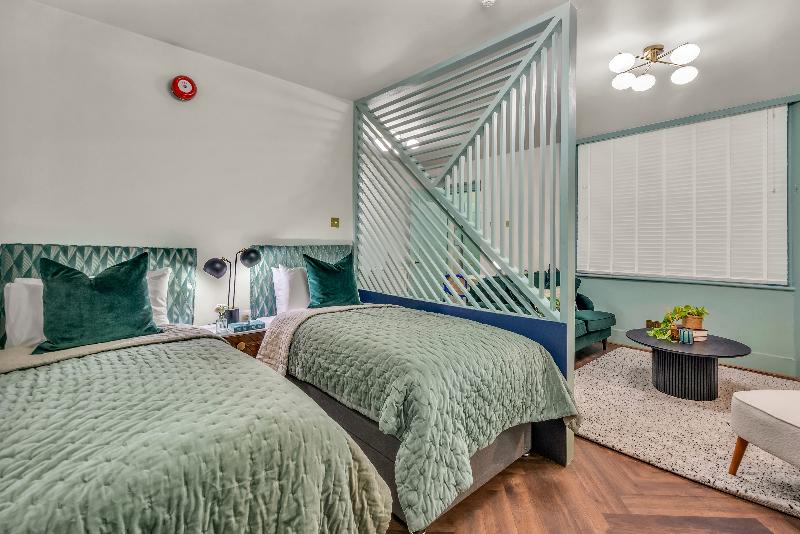 Modern Kensington Apartments image
