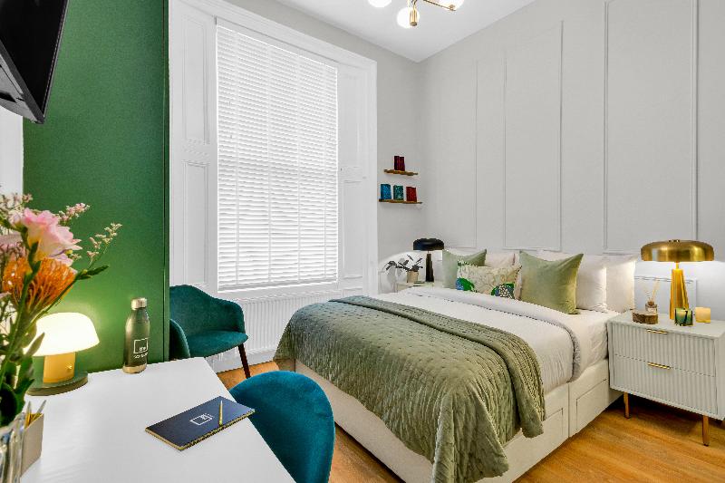 Modern Kensington Apartments image