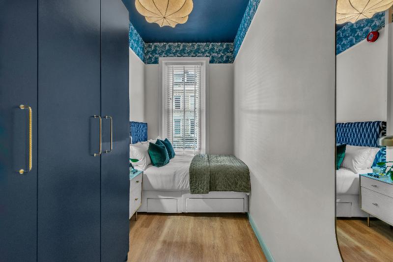 Modern Kensington Apartments image
