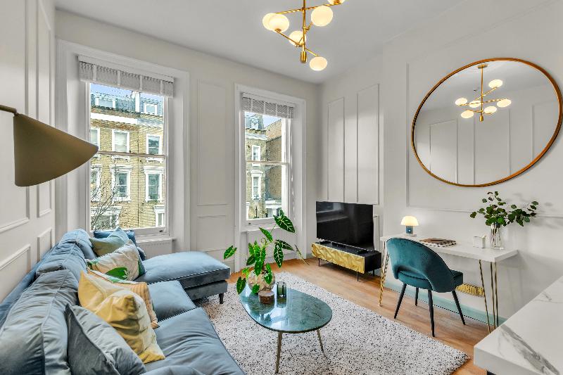 Modern Kensington Apartments image