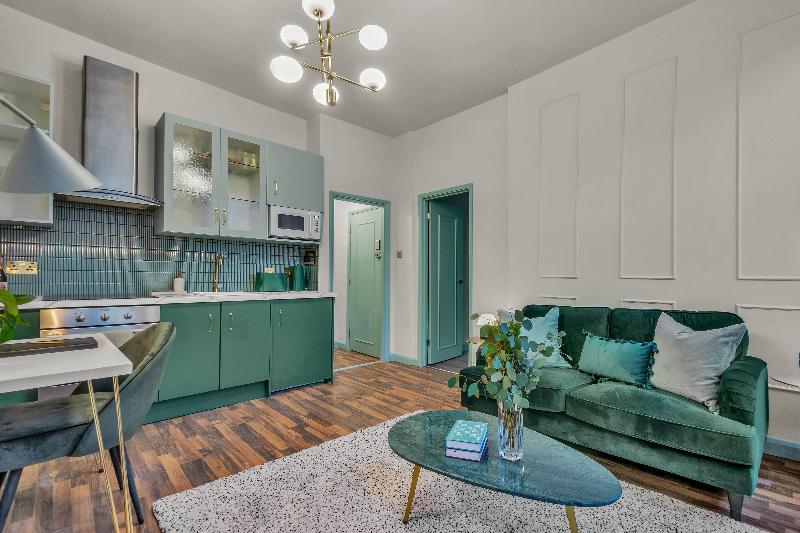Modern Kensington Apartments image
