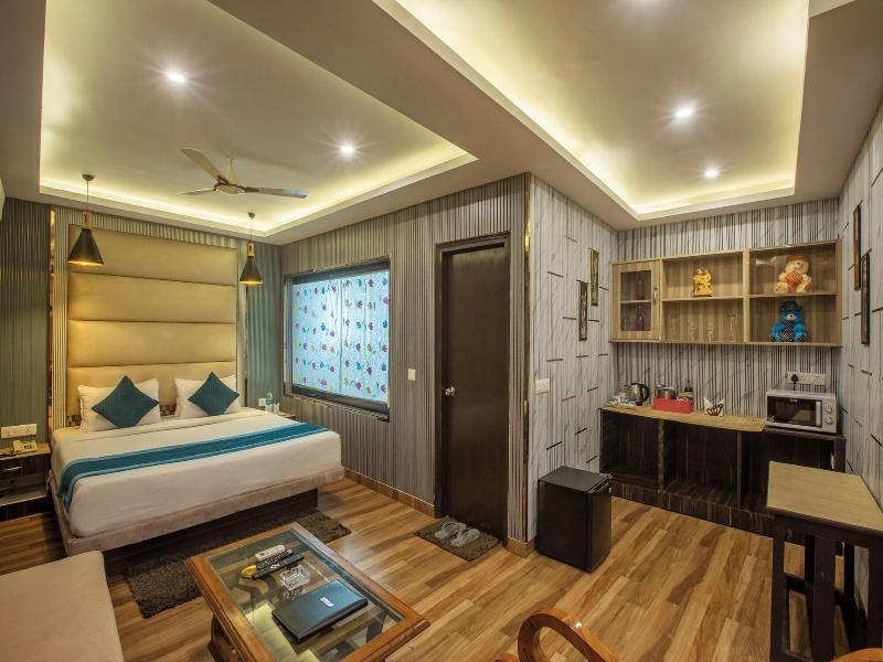 Hotel Clink image