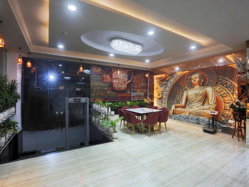 Hotel Clink image