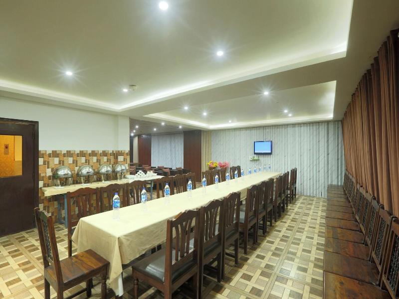 Hotel Clink image
