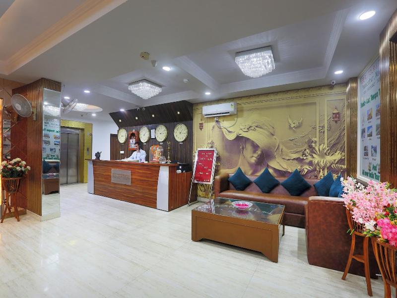 Hotel Clink image