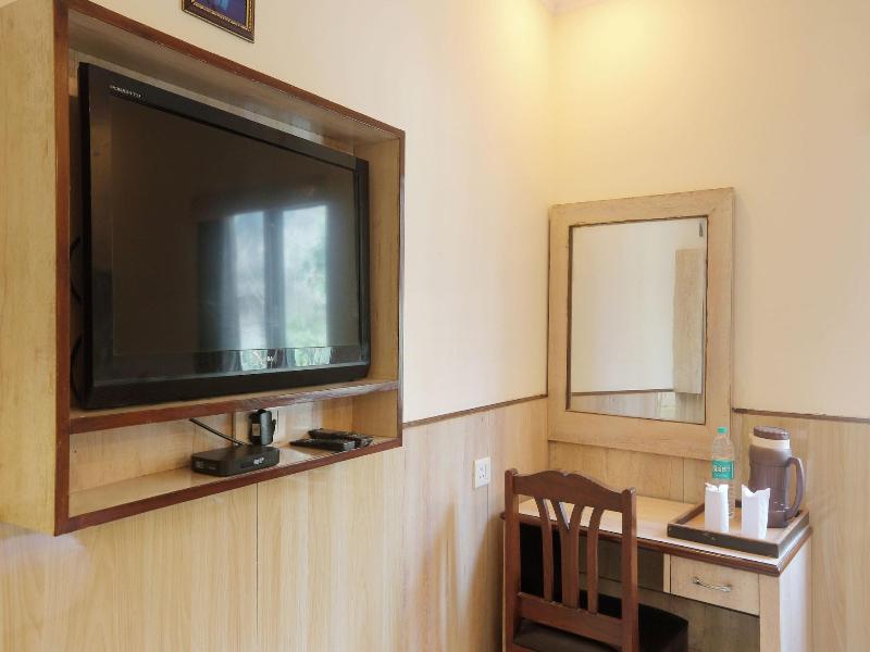 Hotel Clink image