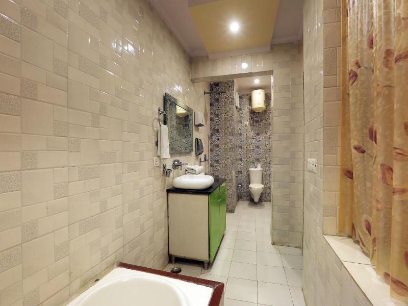 Hotel Clink image