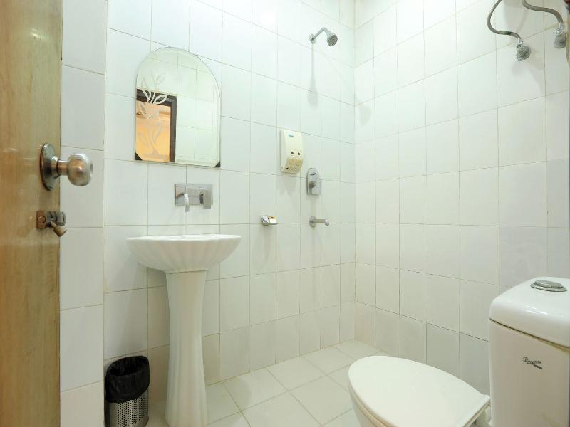 Hotel Clink image