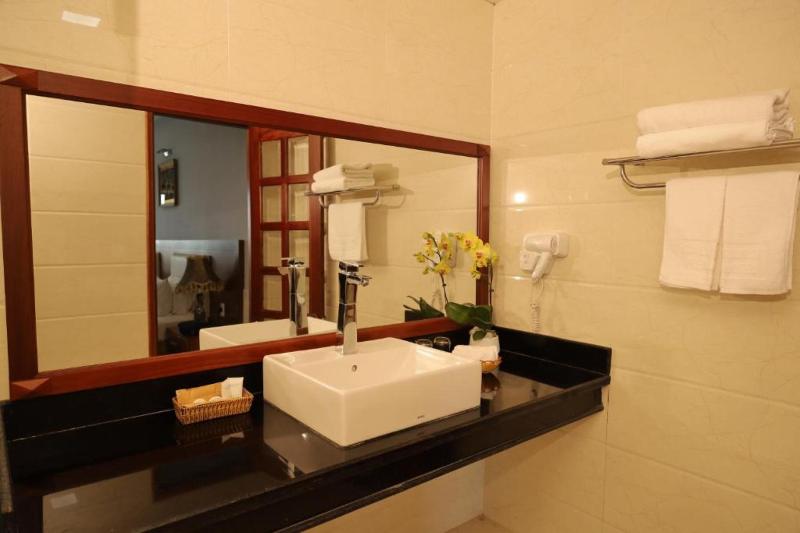 Pleiku Hotel By Gia Lai Tourist image