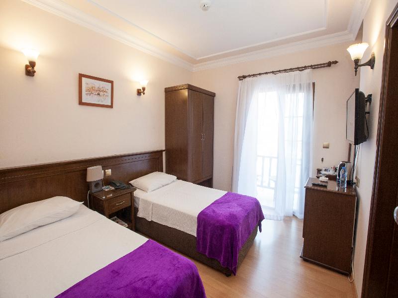 White Pearl Hotel image