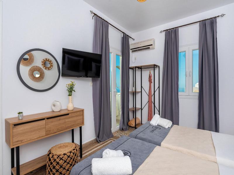 Nikos Hotel image