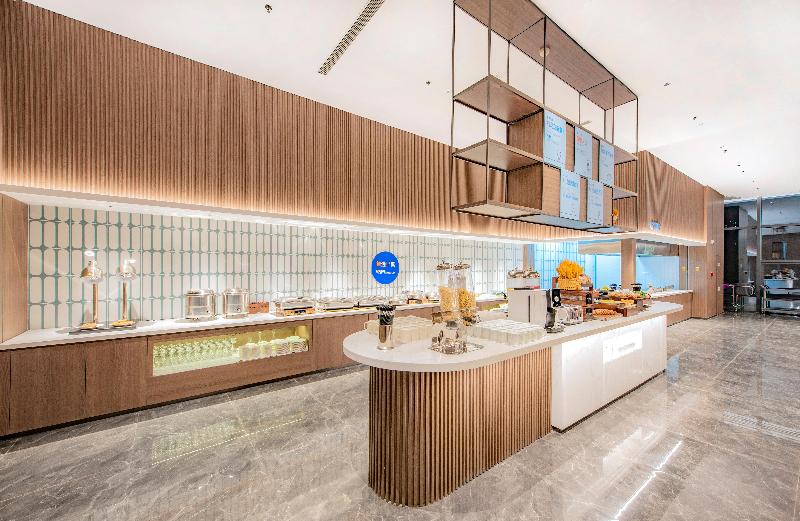 Holiday Inn Express Yinchuan Lanxi Valley Plaza image