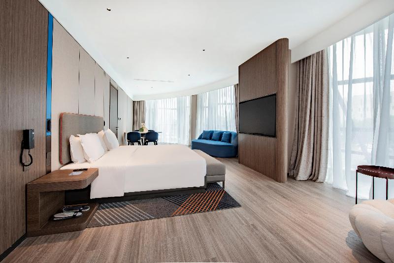 Holiday Inn Express Yinchuan Lanxi Valley Plaza image