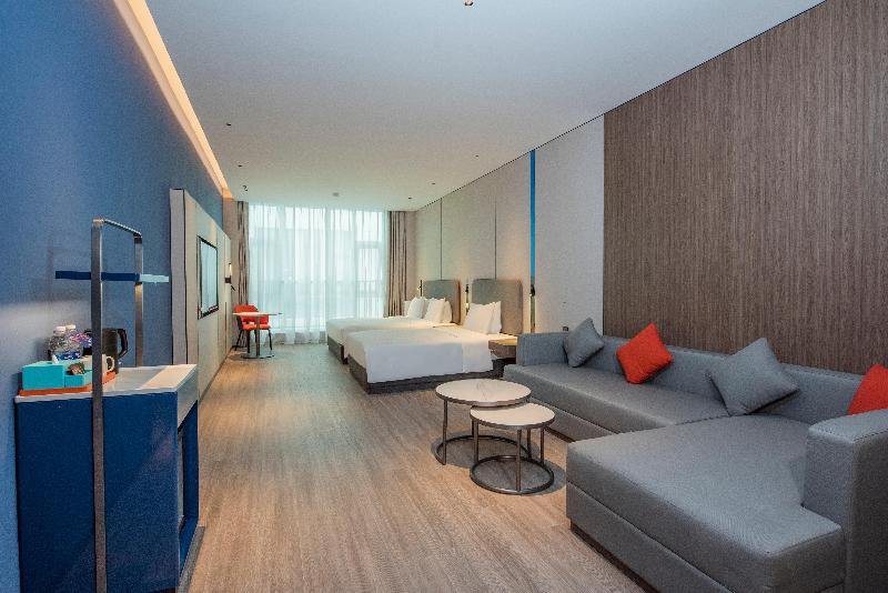 Holiday Inn Express Yinchuan Lanxi Valley Plaza image