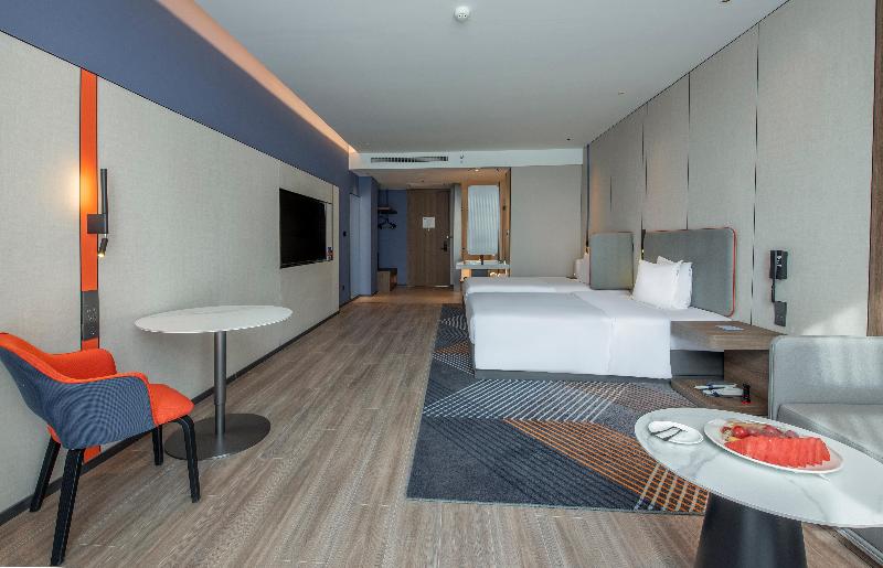 Holiday Inn Express Yinchuan Lanxi Valley Plaza image