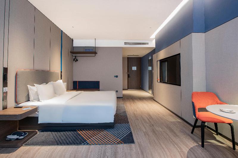Holiday Inn Express Yinchuan Lanxi Valley Plaza image