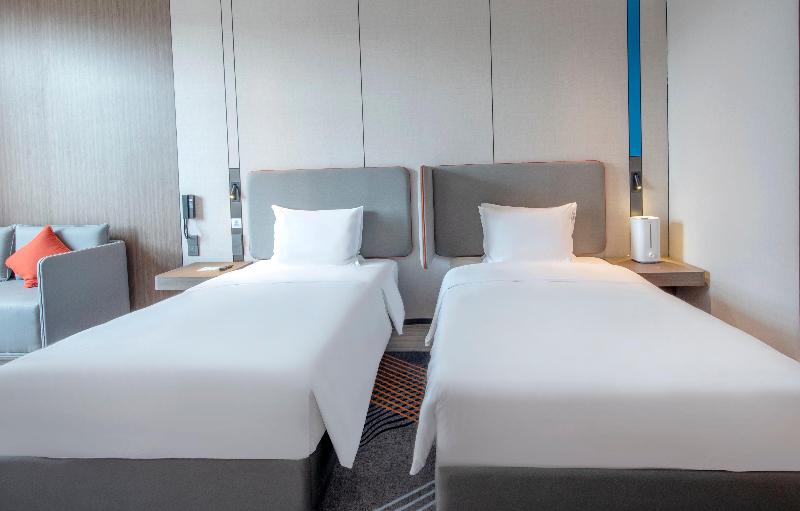Holiday Inn Express Yinchuan Lanxi Valley Plaza image