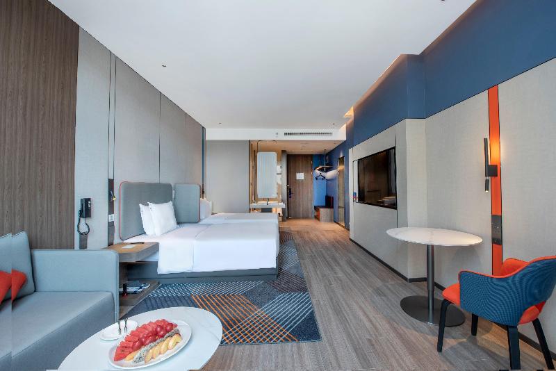 Holiday Inn Express Yinchuan Lanxi Valley Plaza image