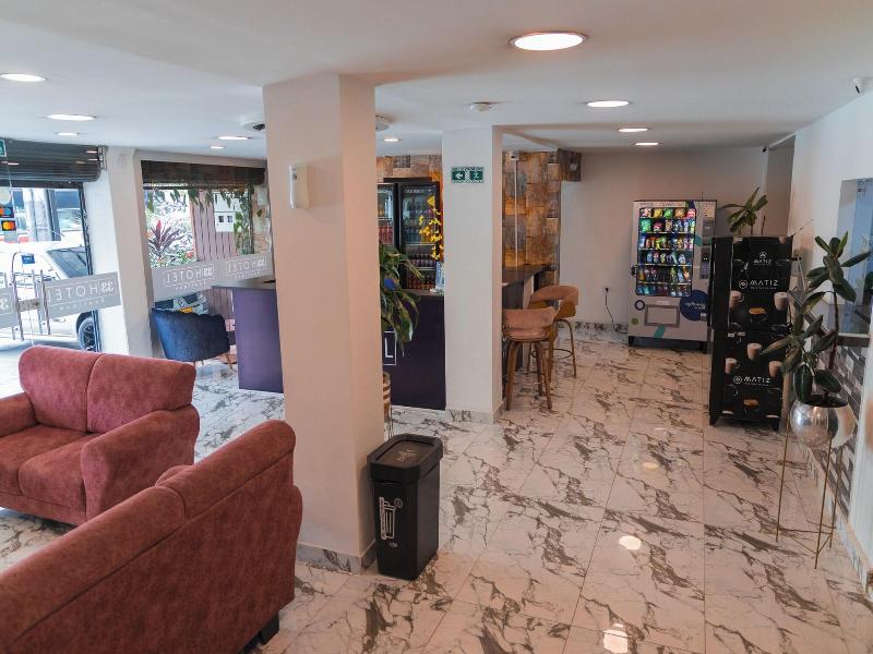 33 Hotel Boutique image