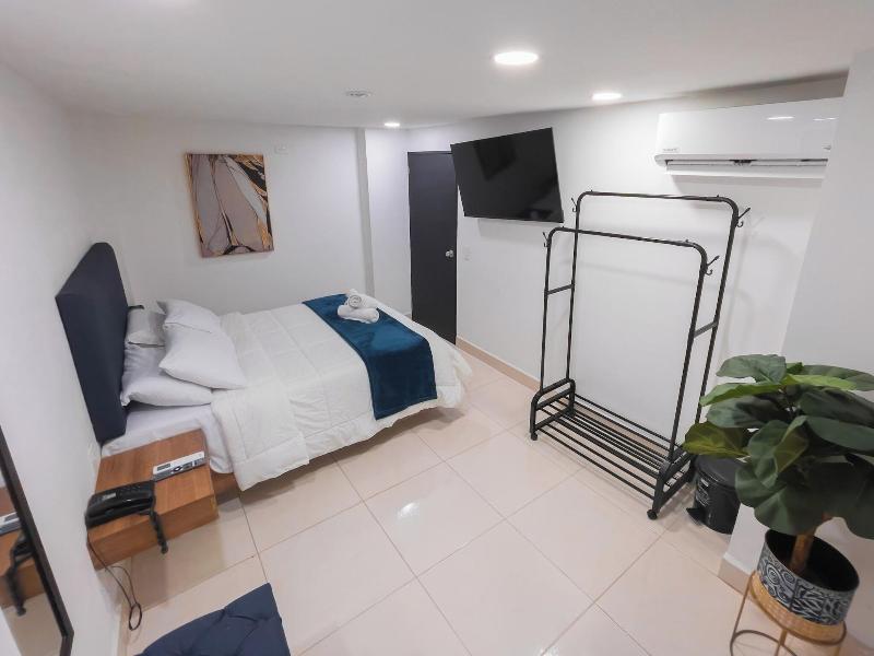 33 Hotel Boutique image