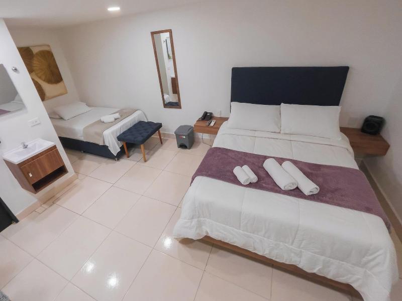 33 Hotel Boutique image