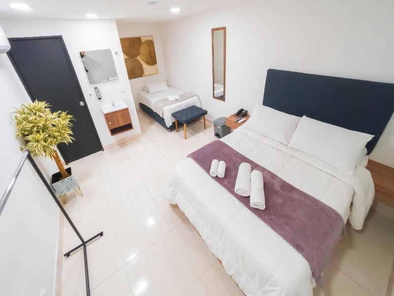 33 Hotel Boutique image