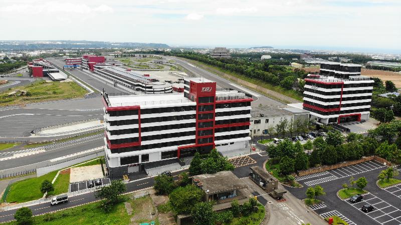 T11 T12 Racing Theme Hotel