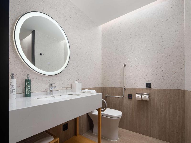 Hilton Garden Inn Beijing Huaxiang Tiantan Hosp image