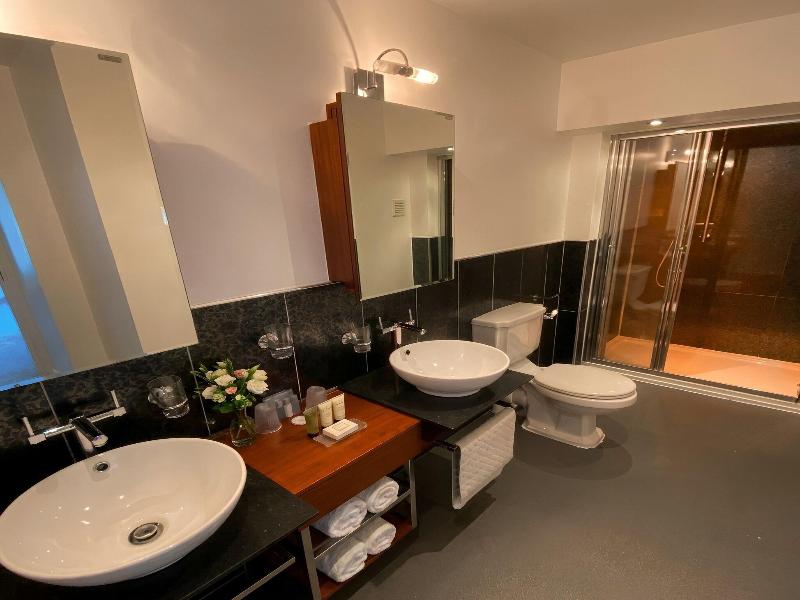 Aberdunant Hall image