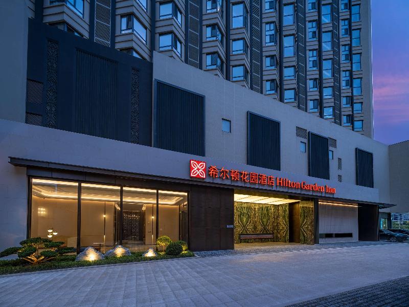 Hilton Garden Inn Huludao Longxing Road image