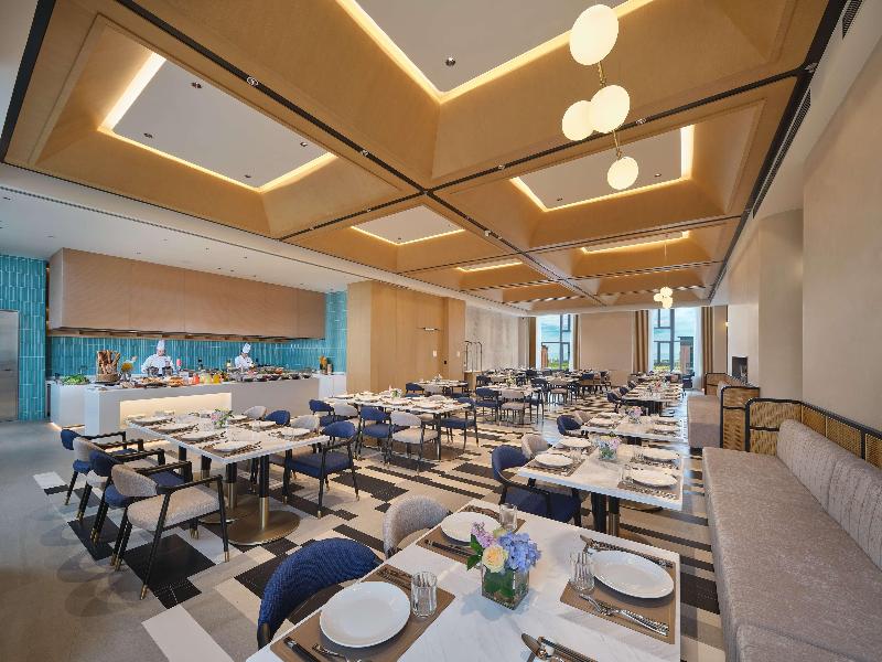 Hilton Garden Inn Huludao Longxing Road image