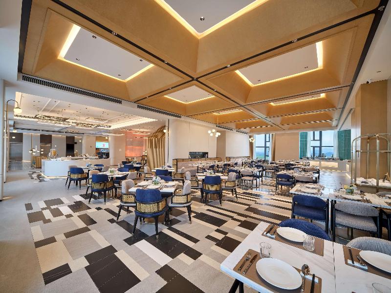 Hilton Garden Inn Huludao Longxing Road image