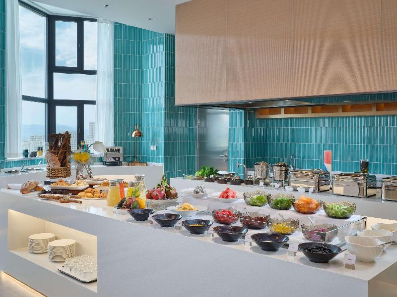 Hilton Garden Inn Huludao Longxing Road image