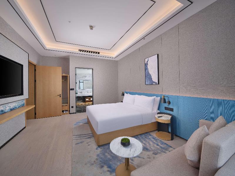 Hilton Garden Inn Huludao Longxing Road image