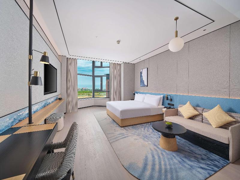Hilton Garden Inn Huludao Longxing Road image