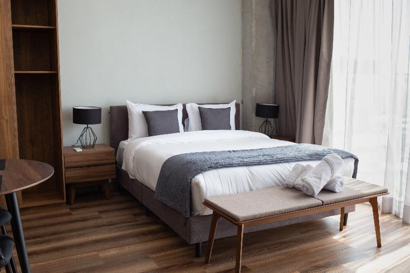 Suites Del Carmen image