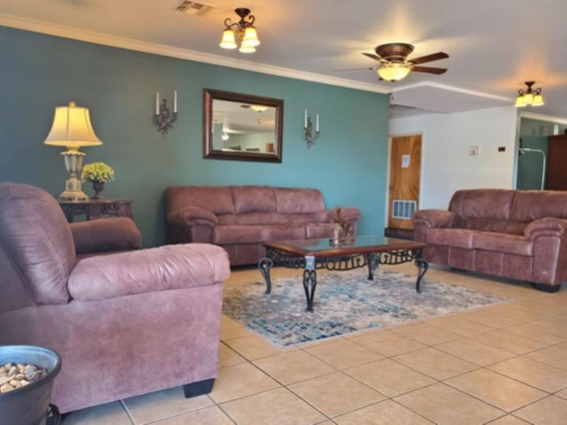 Candlelight Inn & Suites Hwy 69 Near Mcalester image