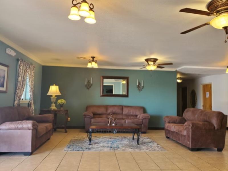 Candlelight Inn & Suites Hwy 69 Near Mcalester image
