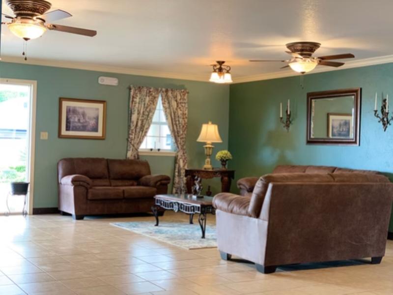 Candlelight Inn & Suites Hwy 69 Near Mcalester image