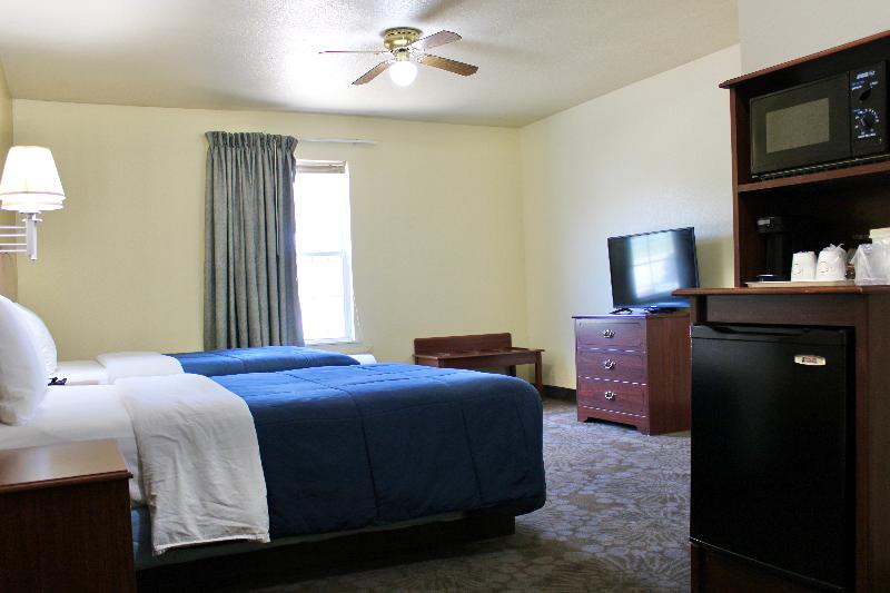 Candlelight Inn & Suites Hwy 69 Near Mcalester image