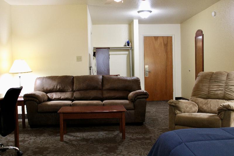 Candlelight Inn & Suites Hwy 69 Near Mcalester image