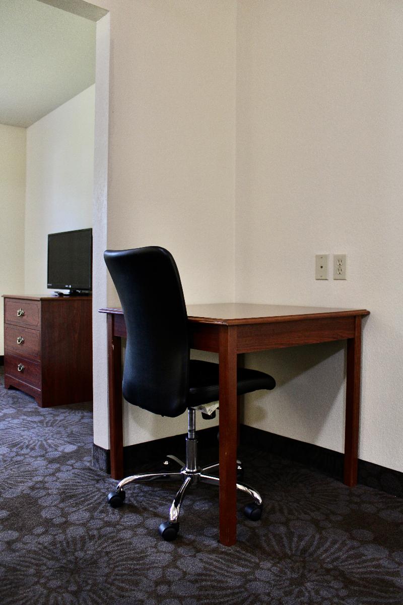 Candlelight Inn & Suites Hwy 69 Near Mcalester image