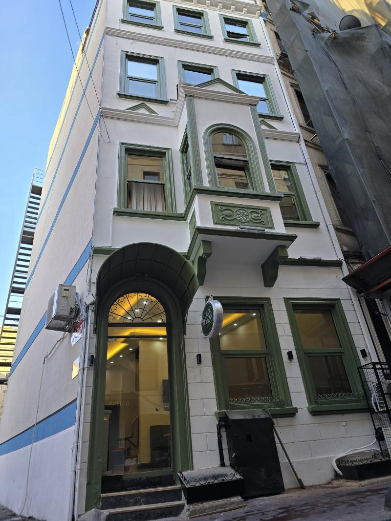 Grand Rafinn Hotel 4