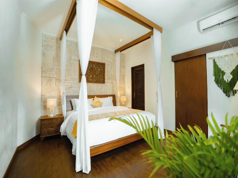 Shanti Estate Seminyak By Nakula image