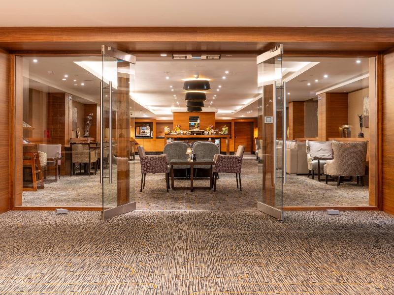 Sofitel London Heathrow image