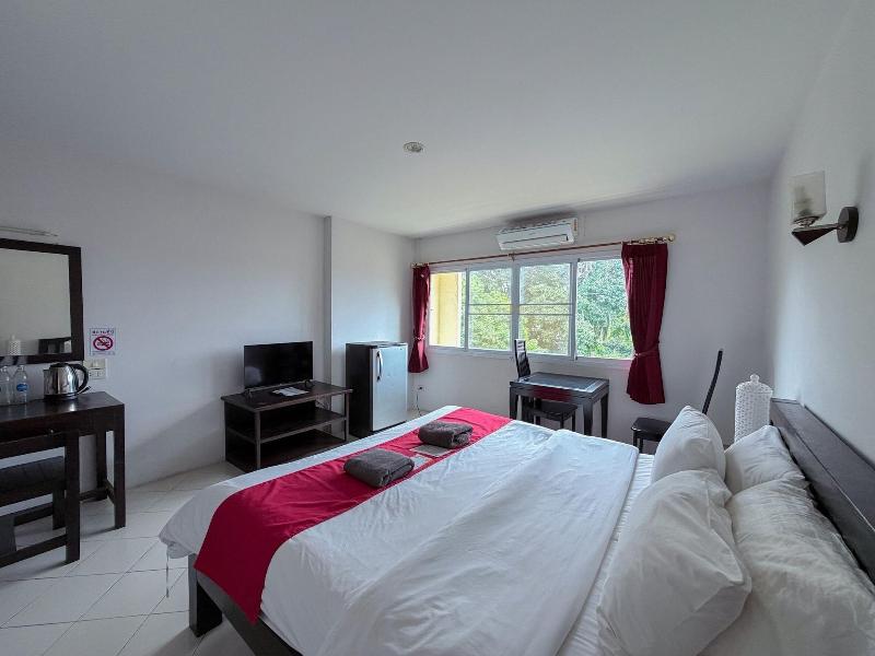 Budget Stars Hotel Chiang Mai image