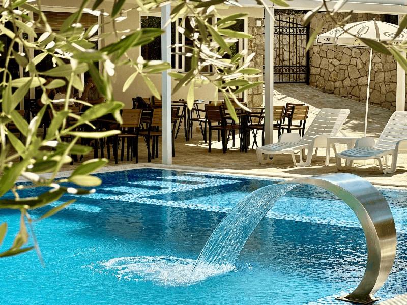 Akhdar Apartments image